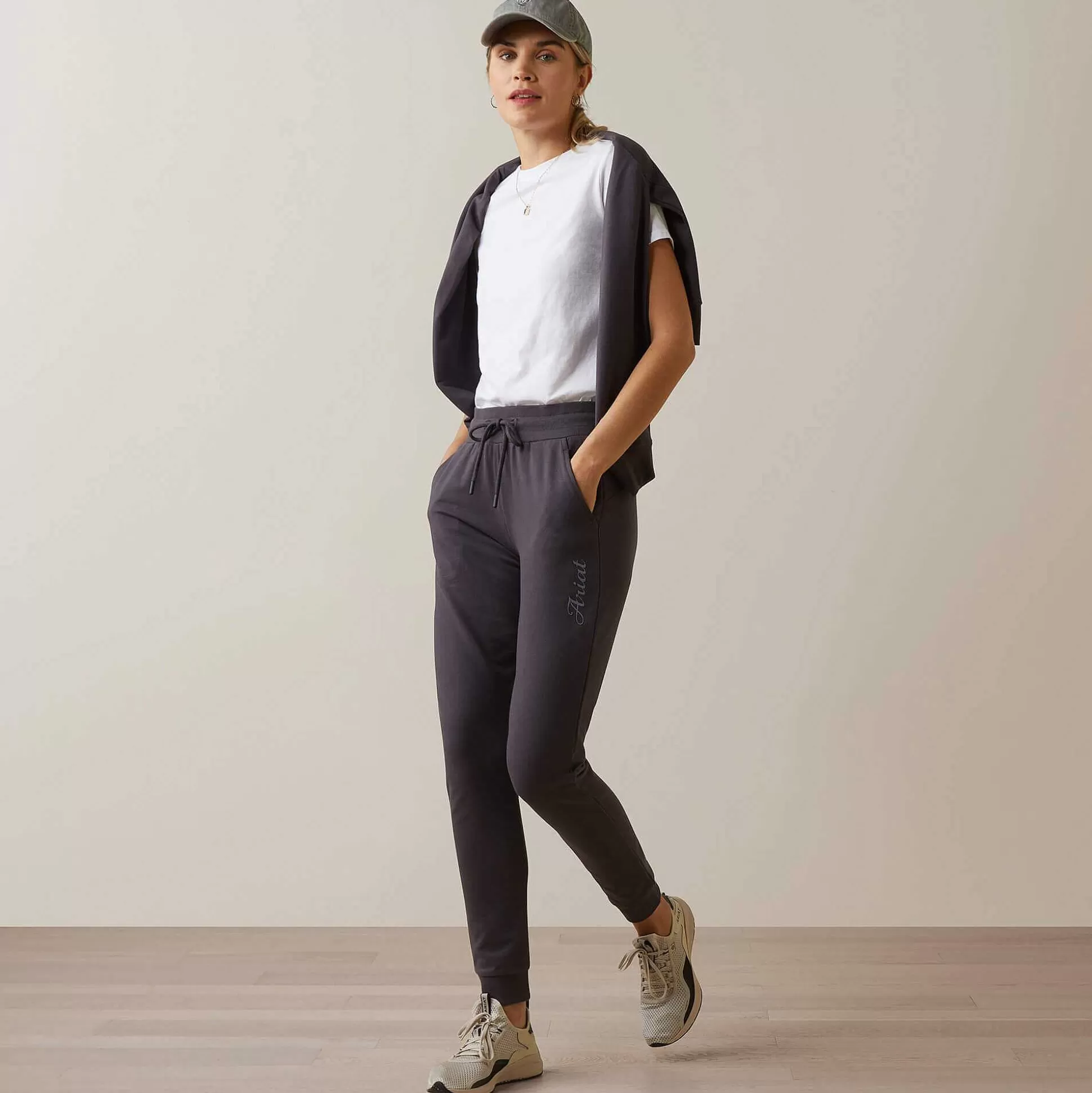 ariat Pants & Shorts*Memento Jogger